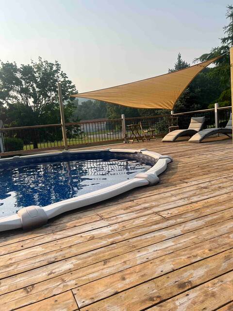 Cozy, quiet place w/pool/hot tub