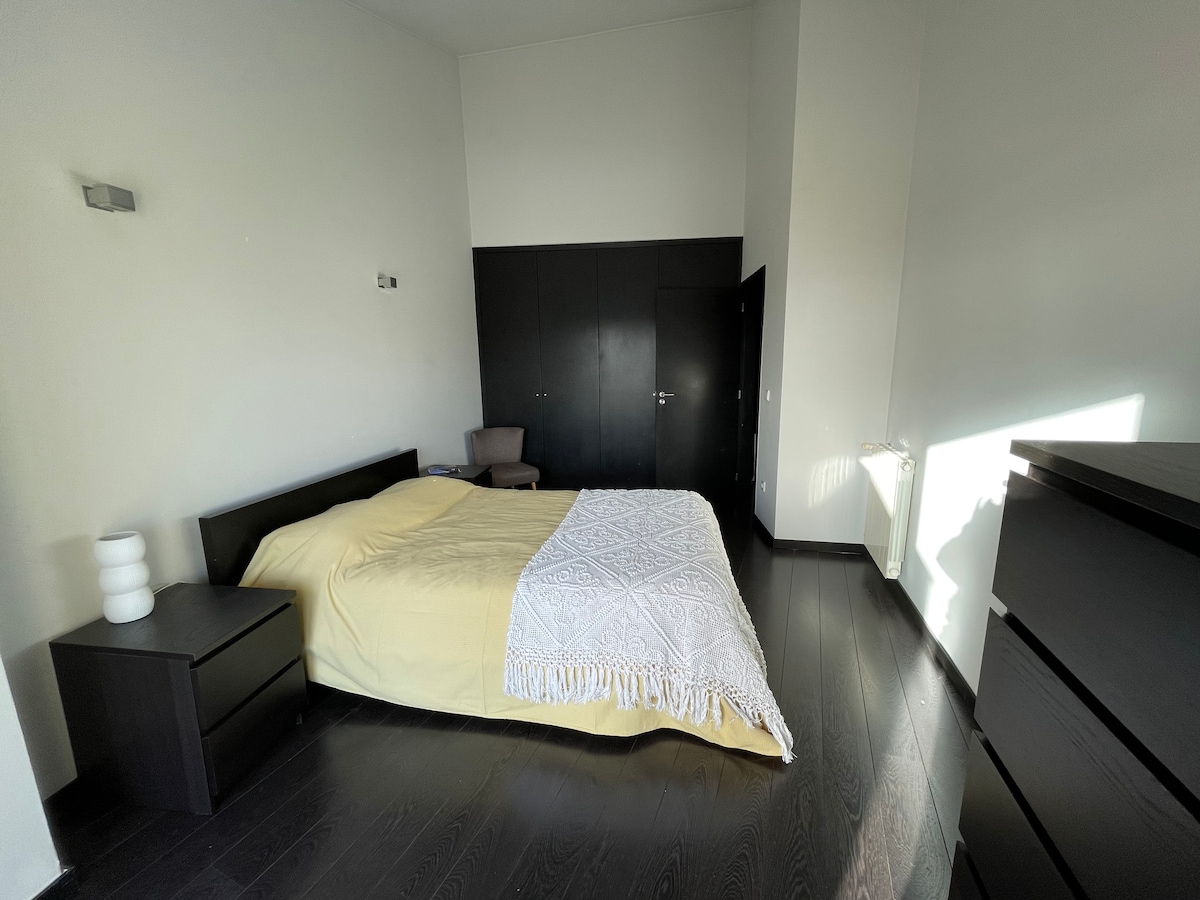 غرفة صفراء | جناح