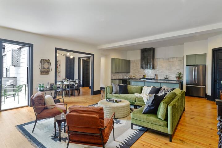 Sprawling Luxury Restoration | Heated Pool gallery image 4