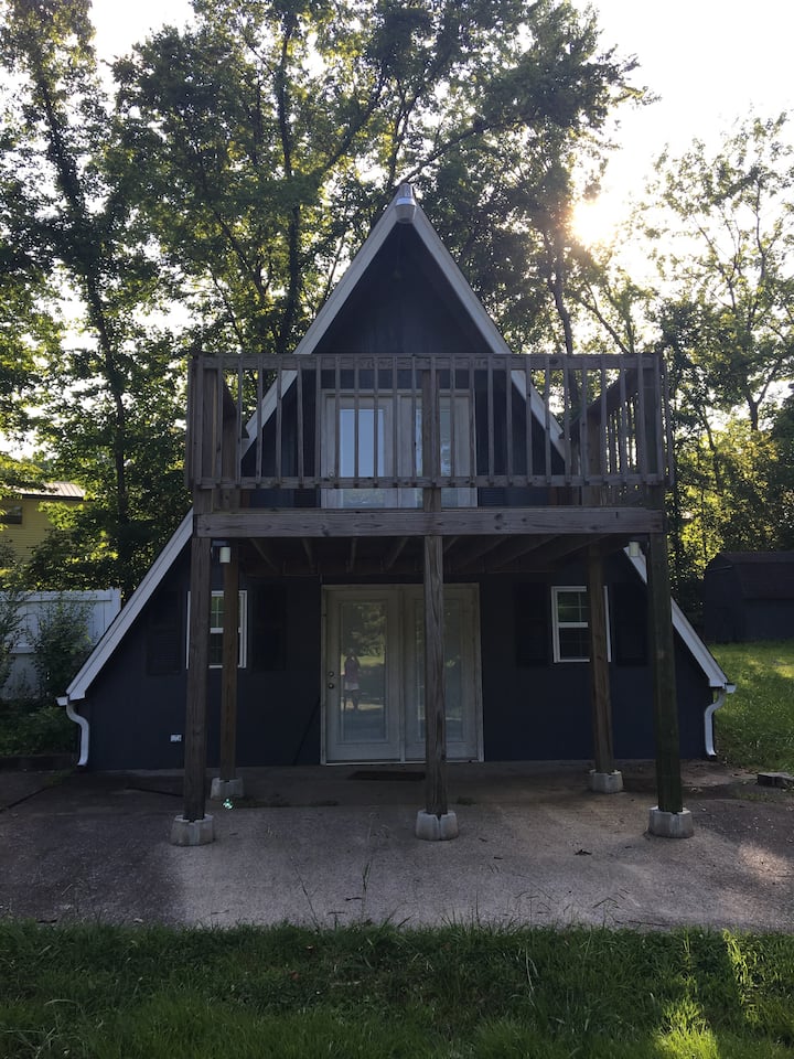 AFrame in Pirates Cove Hardin, Ky on Ky Lake. Cabins for Rent in