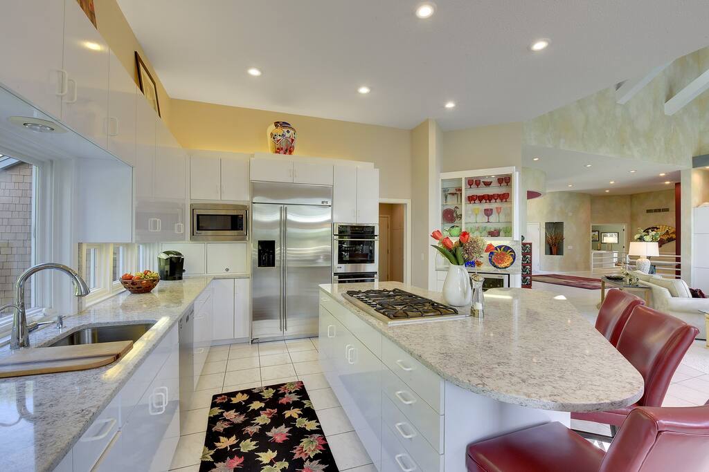 Well-equipped kitchen with newer appliances, plenty of seating.