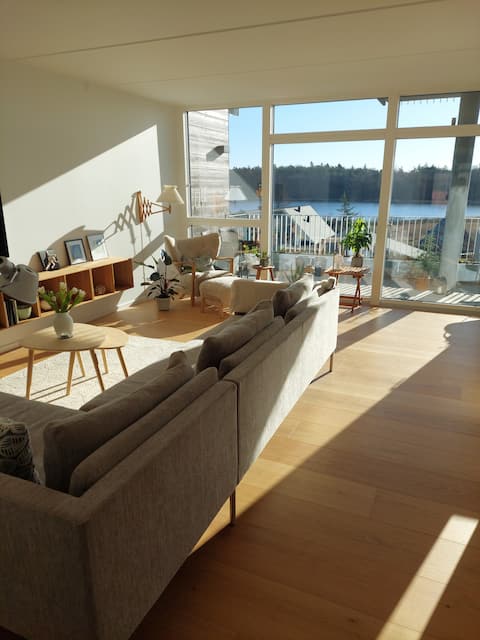 Top performing Airbnb: Luxury apartment with lake/forest view in Silkeborg