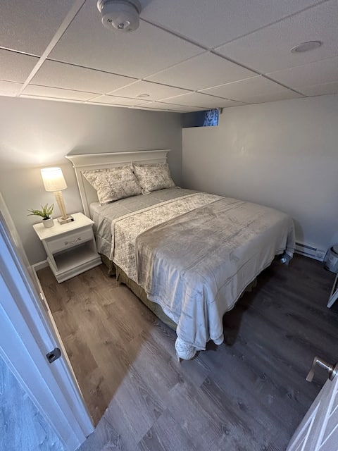 Cozy Landing 1 bedroom unit