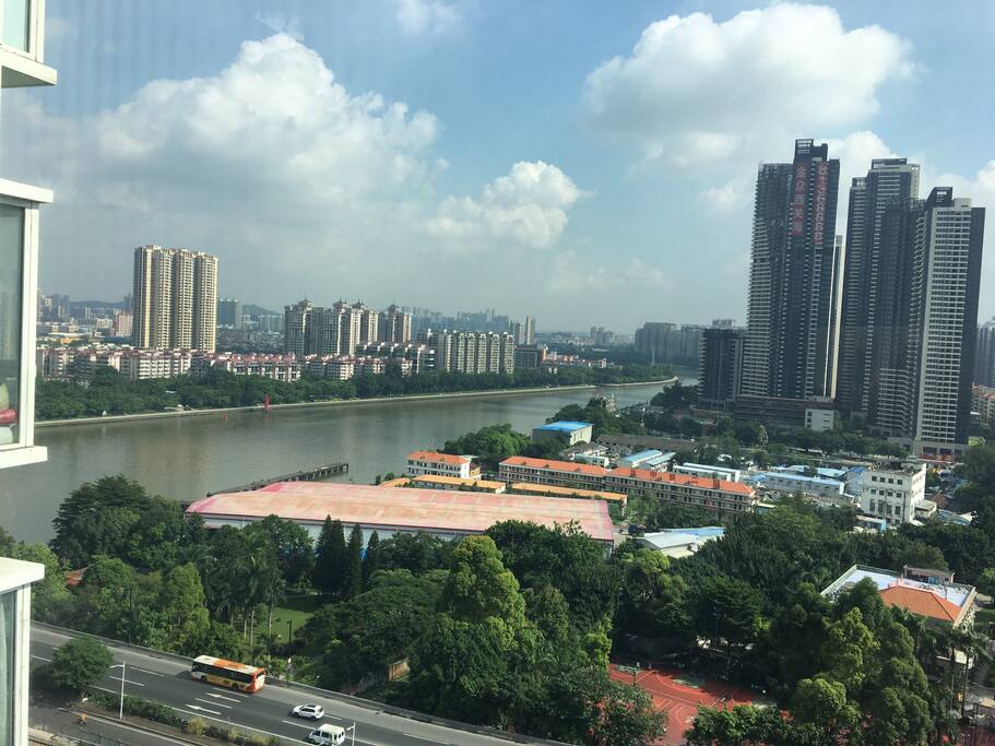 房间江景