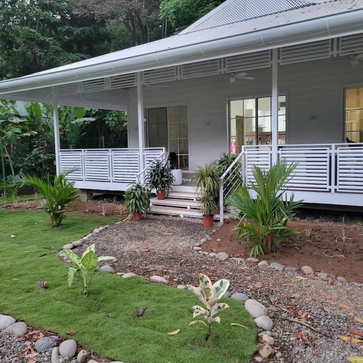 Modern Luxury in the Heart of the Jungle — 2 bedroom vacation rental in Playa negra