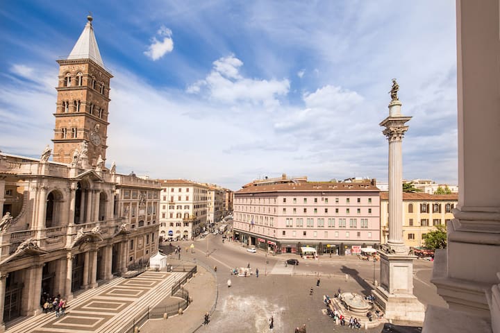 Basilica Santa Maria Maggiore View gallery image 4