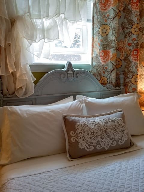 Taylor's Pharmacy Guesthouse