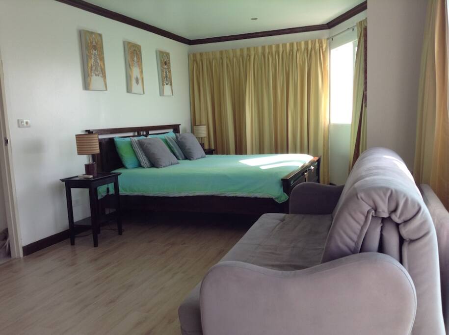 1st Guest Bedroom