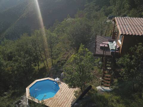 Chalet Chevreuil with hot tub access