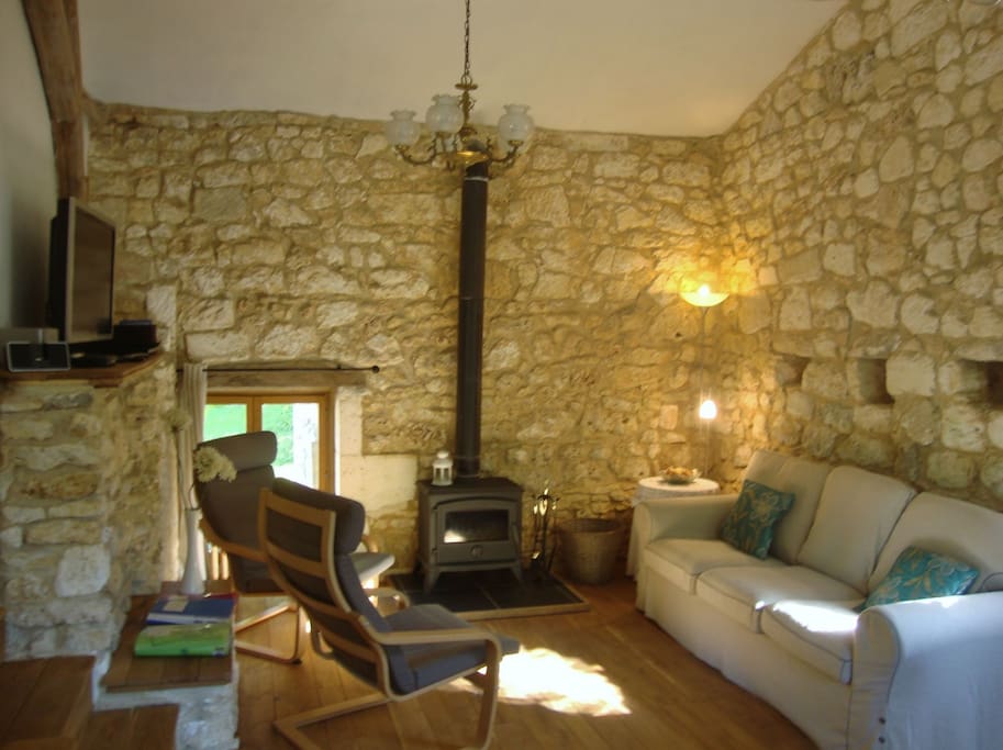 The sitting area, with log burner.