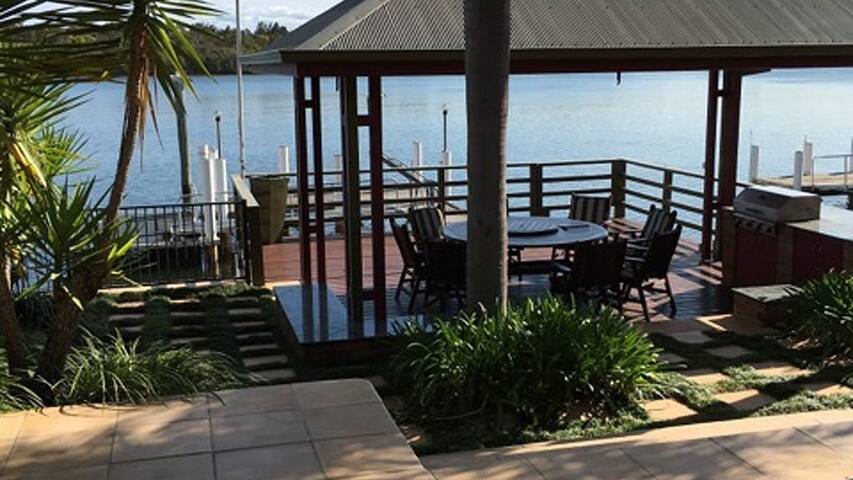 Paradise on the Riverside gallery image 3