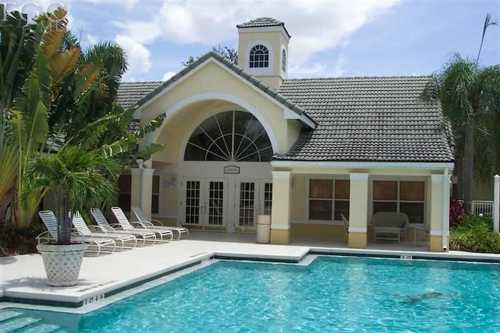 Luxury Complex - Fort Myers
