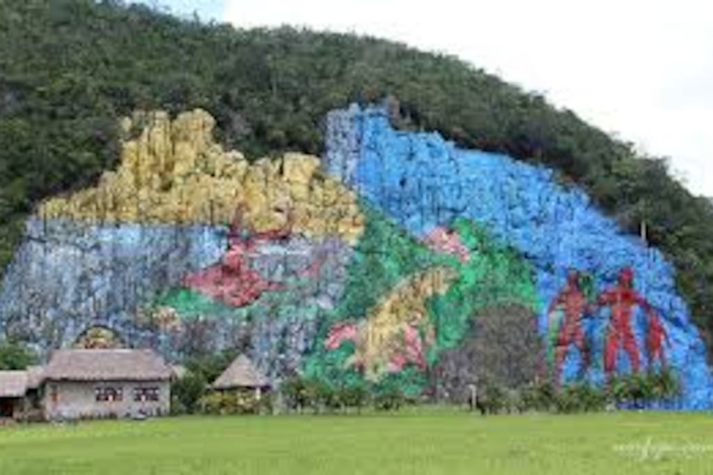 Mural de la prehistoria