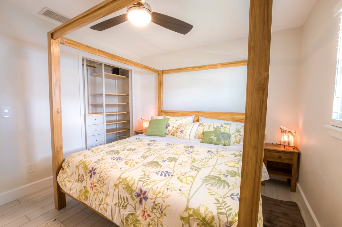 King size Casper mattress and Company Store sheets