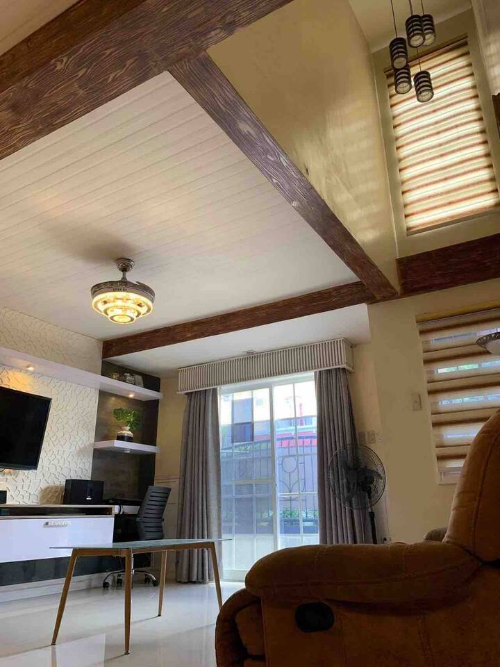 Spacious House/hunkins’ Rentals-wifi No Clean Fee - Dasmariñas