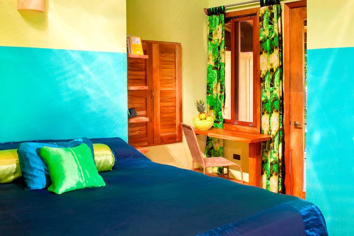 Ննջասենյակ 4