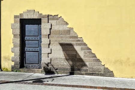 "Travelers Roost" Central Romance unique private