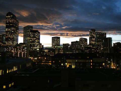 Popular Airbnb listing: Luxurious Uptown Denver Penthouse with City Views in Denver