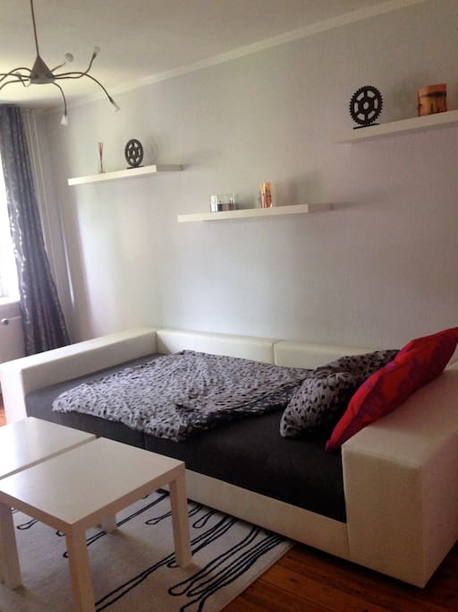 Ruhige Lage .Zimmer ist zum Garten raus.