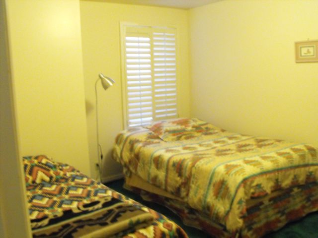 3 - та спалня с двойно и единично легло