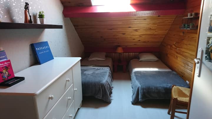 Soveværelse 3 enkeltsenge. 190x90
Aircondition. 