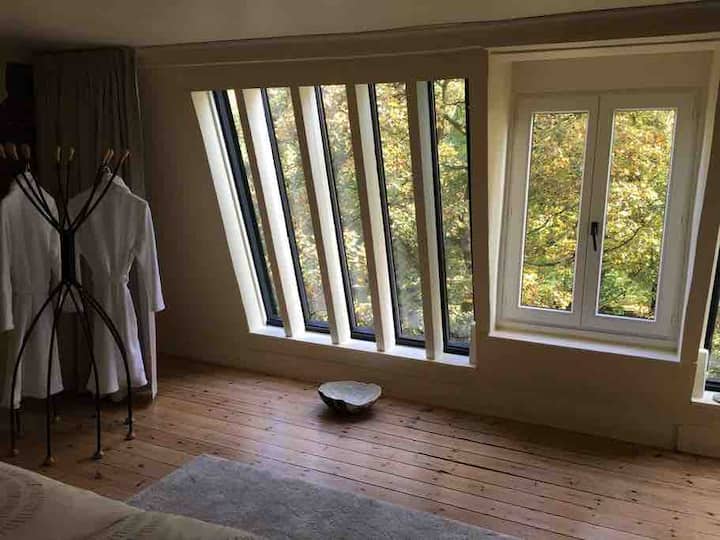 Kortrijk center: accommodation up to 8 guests