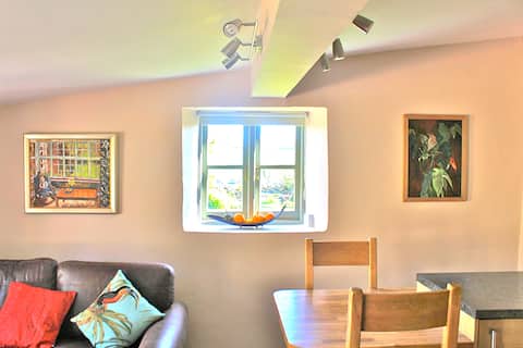 Top performing Airbnb: Rose Cottage at Cotmore Farm in Stokenham