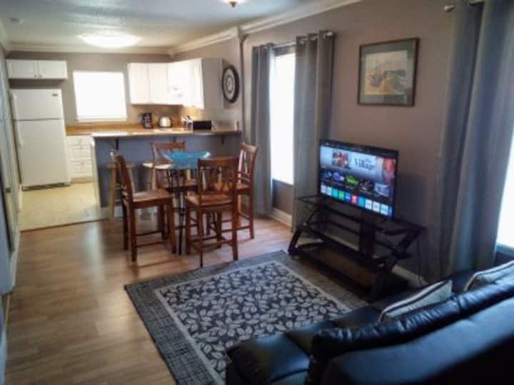 Suite Two Cruise 3 Miles To The Beach Private Yard - Navarre, FL