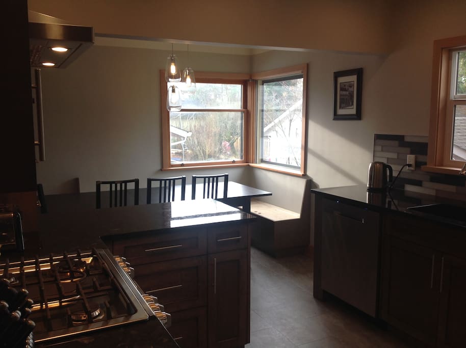 New kitchen & Dining room