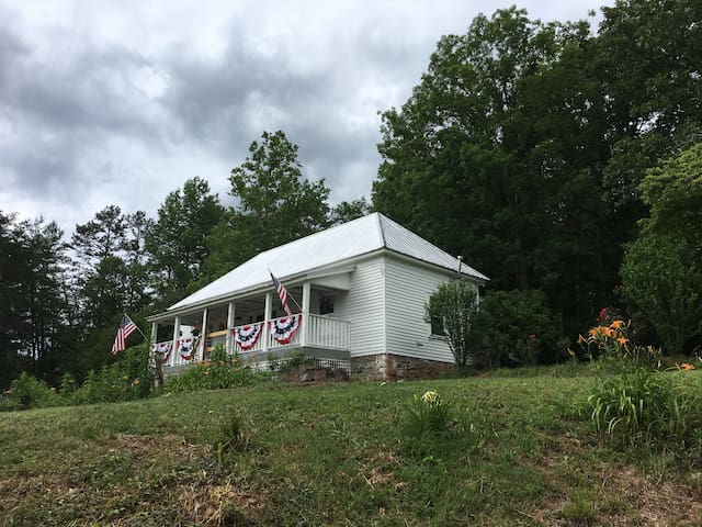 The Farmhouse near Clarkesville