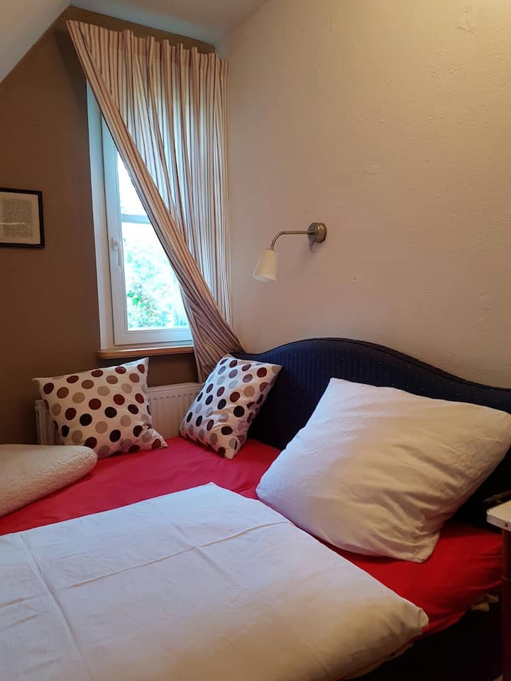 Мала спална соба ( 2 кат ) 