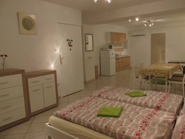 Eger 2018 (with photos): top 20 eger vacation rentals, vacation ... Hálószoba 12m2