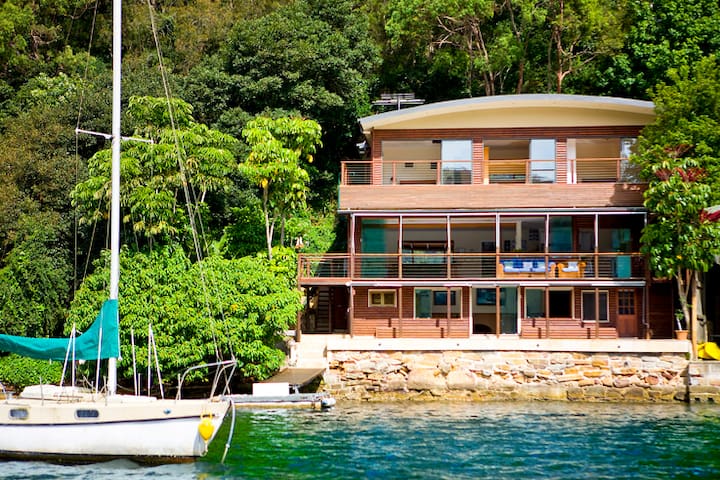 Cottage Point – Paradise Found