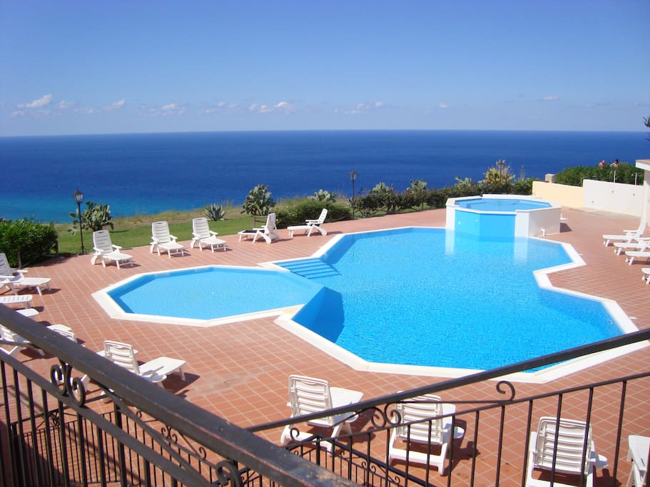 Swimming pool - with jacuzzi and kids pool