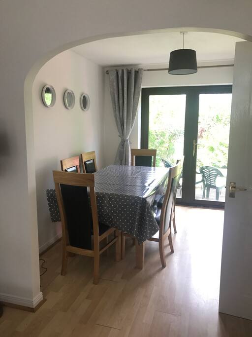 Kitchen diner