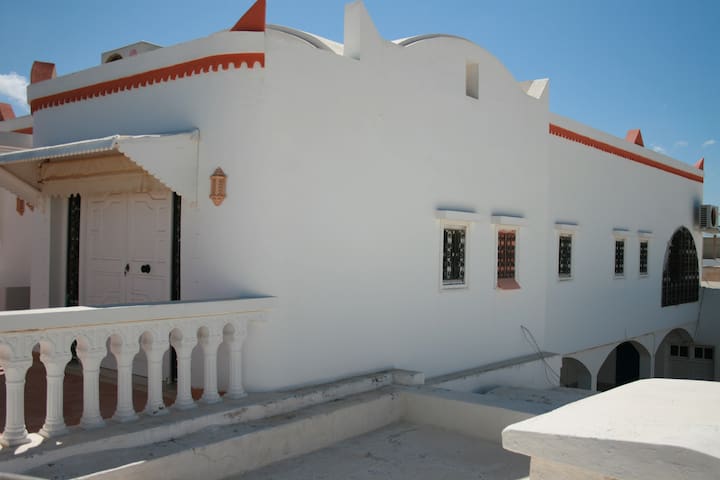 Airbnb Houmet Souk Vacation Rentals Places To Stay