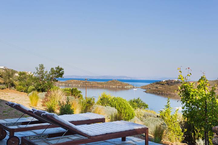 Villa Faros Kea private pool and stunning views gallery image 4