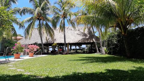 Oceanfront house in Salinitas , Sonsonate