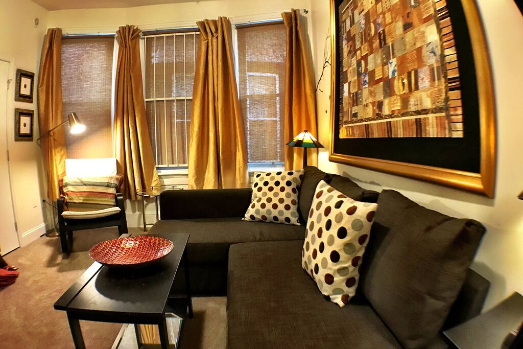 The Living Room Guestroom at Darragh House.