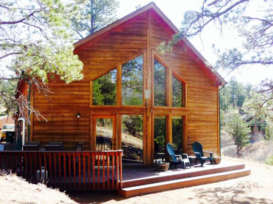Comfortable mountain home with deck area for relaxing and enjoying the mountain views.