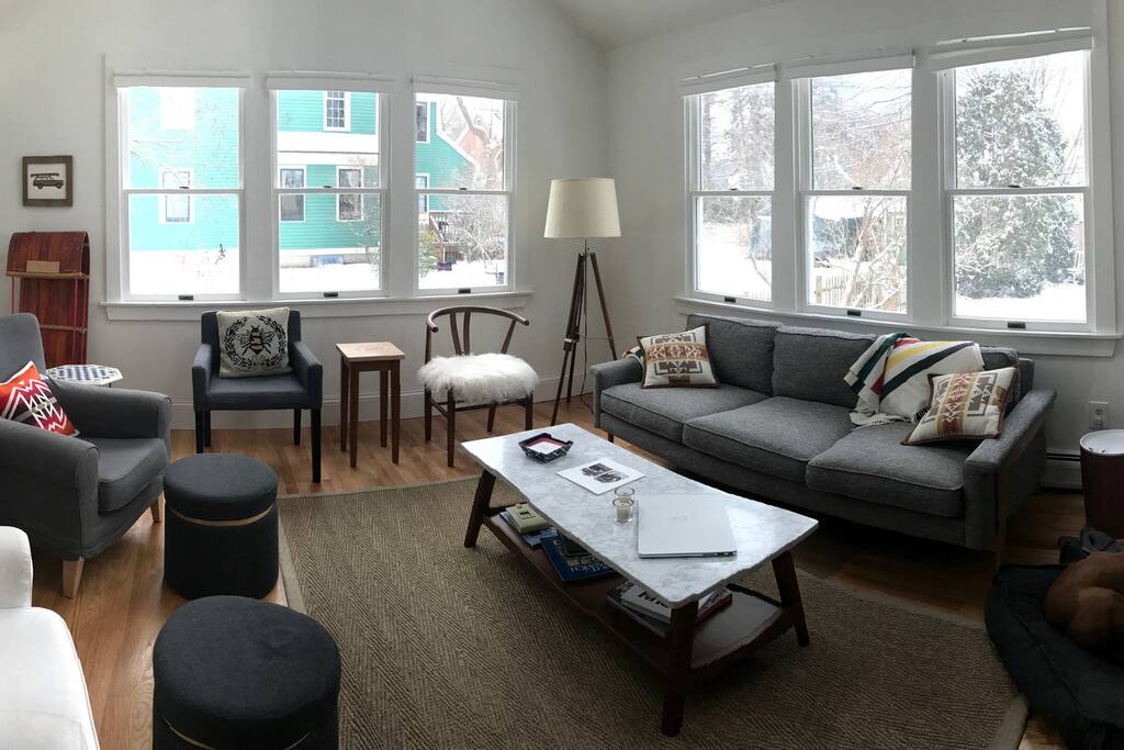 Sun-drenched livingroom