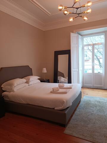 Park Deluxe/6 Rooms/Air Conditioner gallery image 3