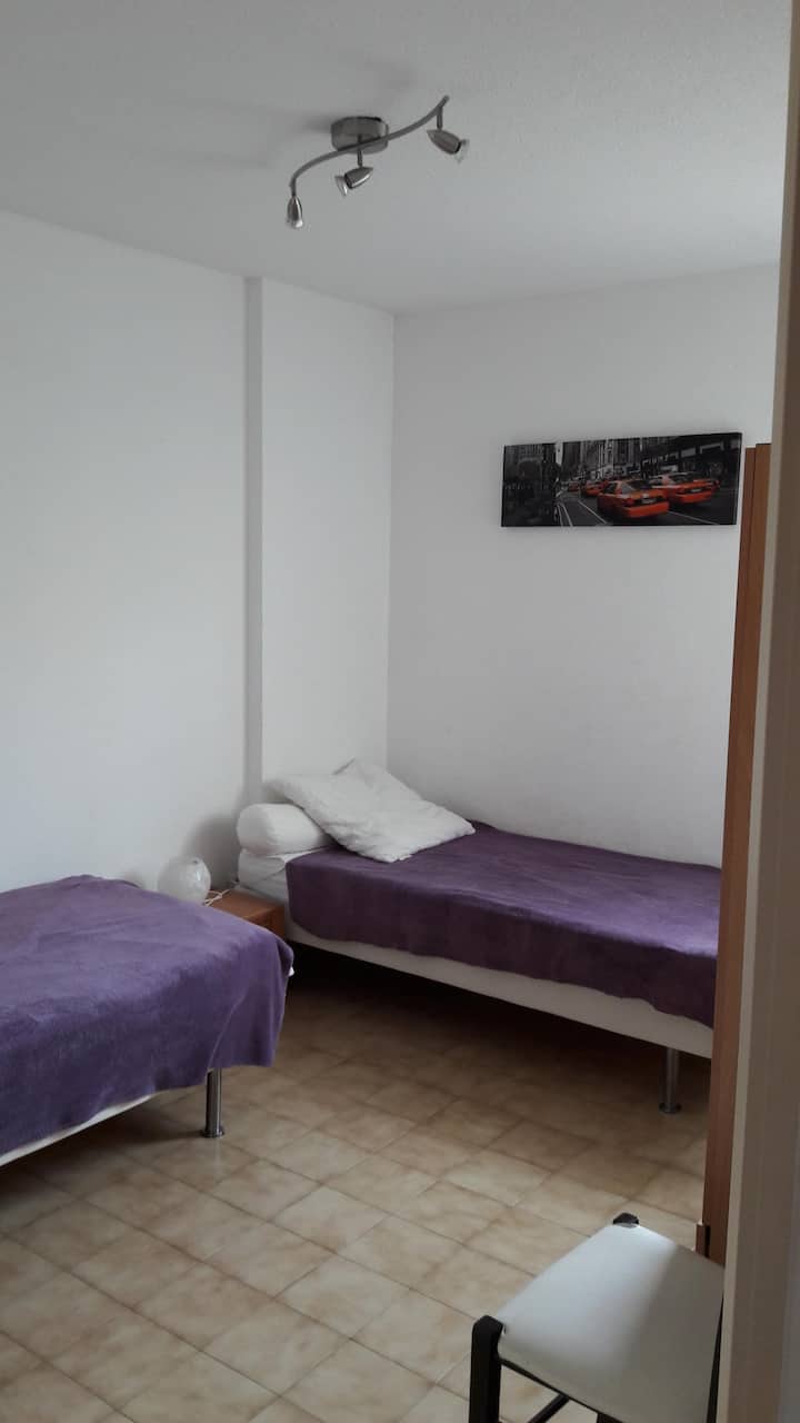 2 საძინებელი 2 საწოლით 