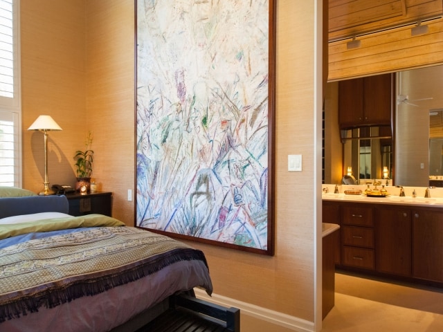 Hlavná spálňa s manželskou posteľou King a kúpeľňa 