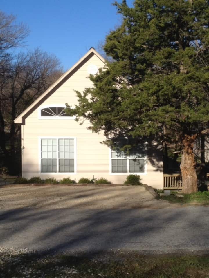 BENTWOOD PLACE Houses for Rent in Pottsboro, Texas, United States