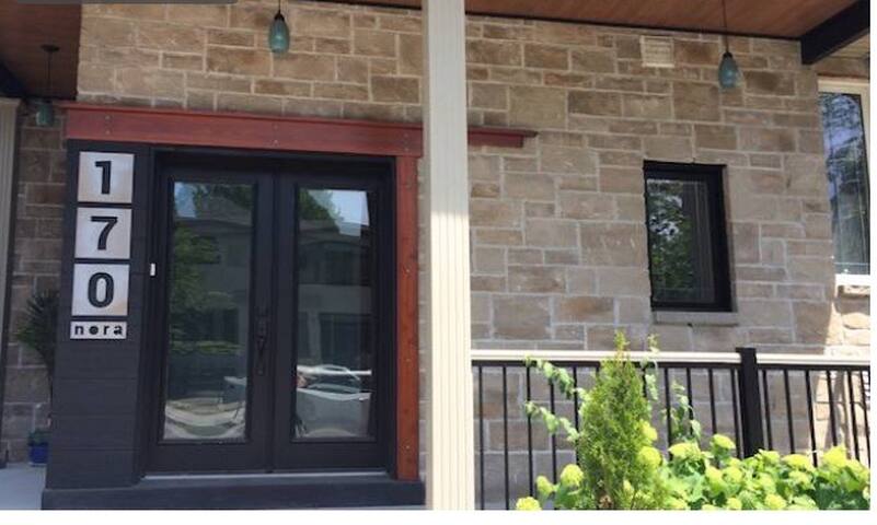 Absolutely Fabulous Westboro Home Perfect Location gallery image 2