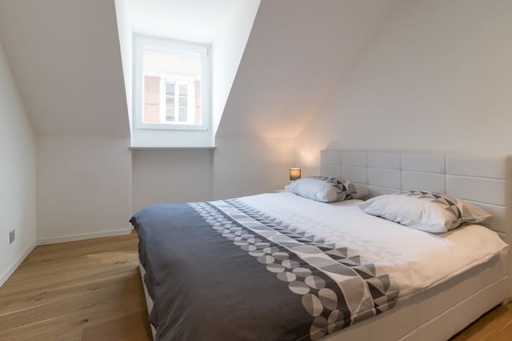 New Design Flat 70m2, view mountain/lake, 6 person