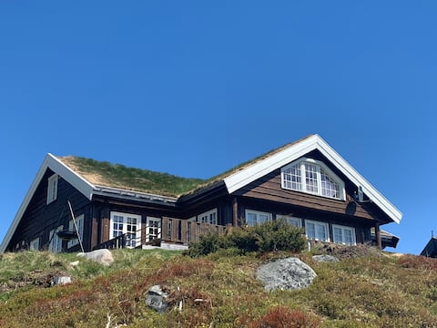 Family friendly and well equipped. Great views. Sjusjøen