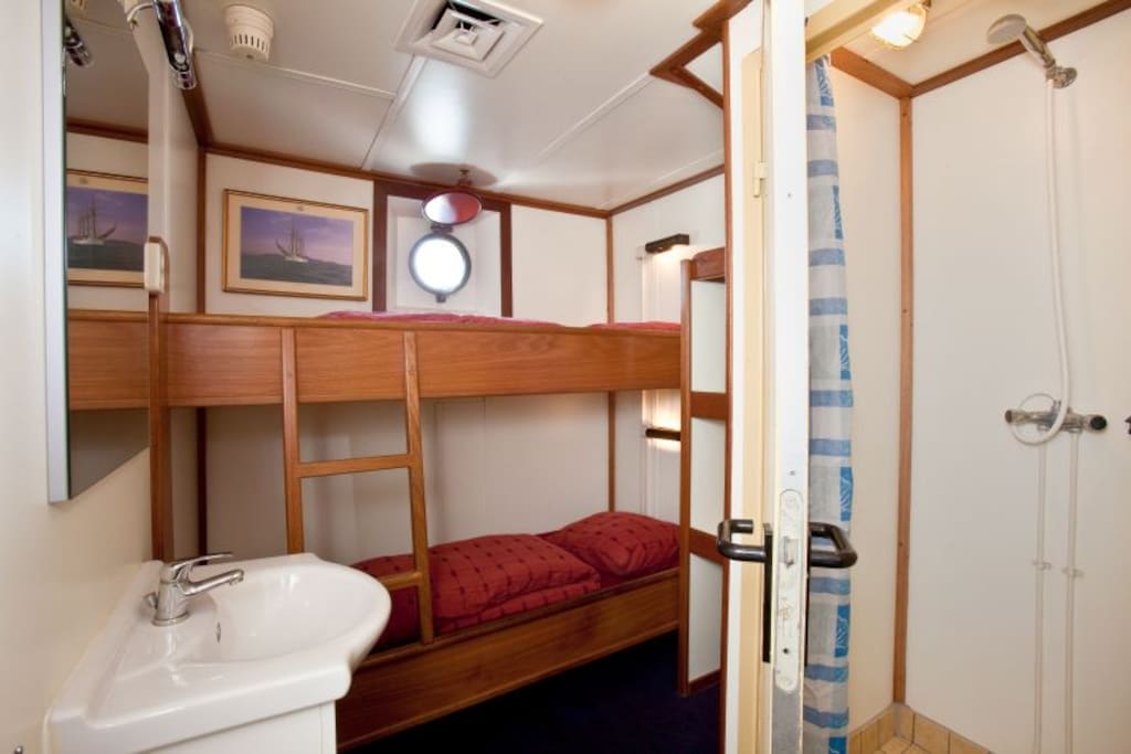 Cabin for 2 persons with private shower