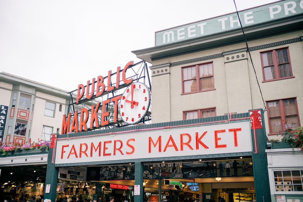 10 Min Walk to Pike's Place